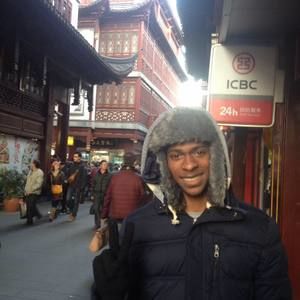 Meet your Posher, Troy